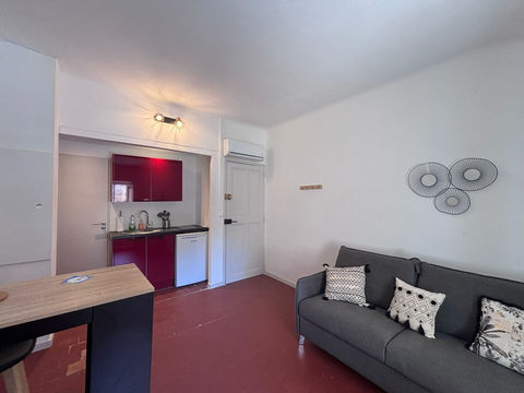   Studio de charme   Vue exceptionnelle sur la Sorgue   Fontaine-de-Vaucluse Appartement - 1 pi�ce(s) - 20 m�