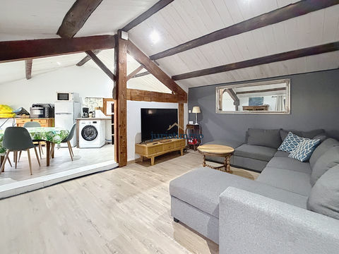   Charmant T3 r�nov�   Dernier �tage   Petite copropri�t�   C�ur de village de Rasteau Appartement - 3 pi�ce(s) - 64 m�