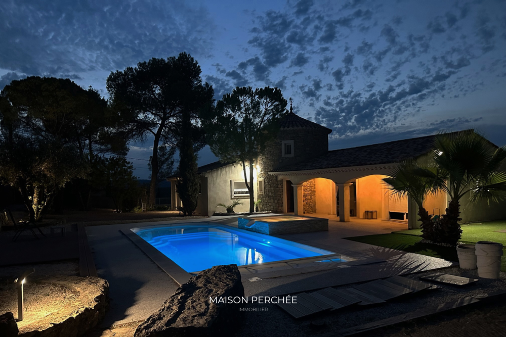 � vendre  Maison Carc�s (83570)