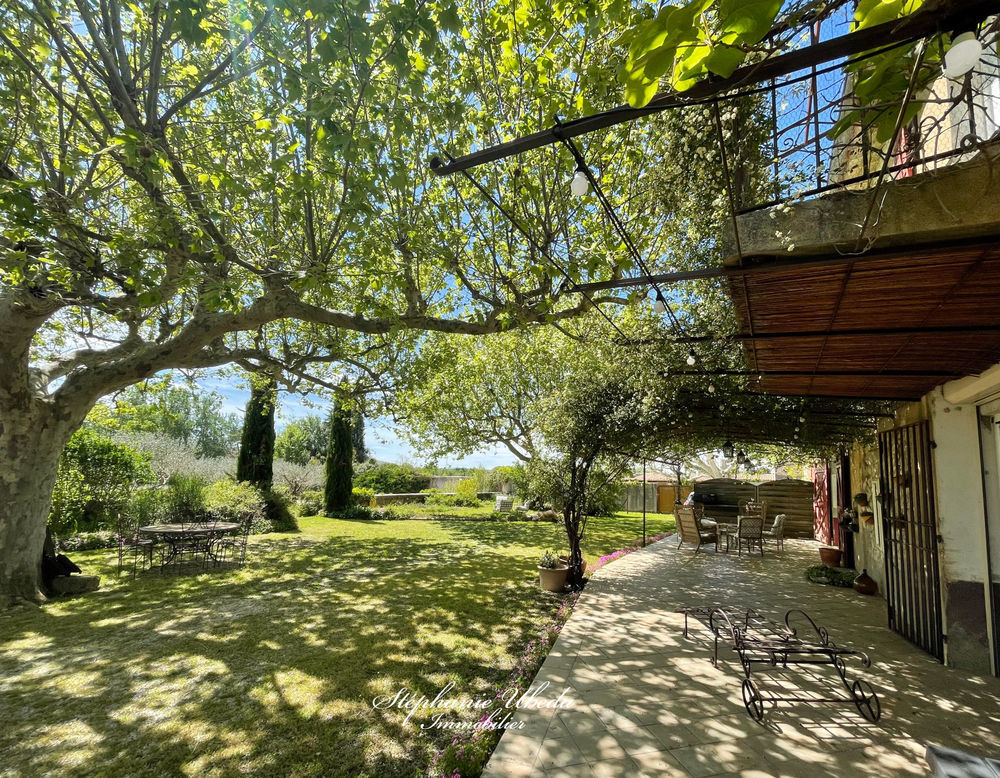 � vendre  Maison Eygui�res (13430)