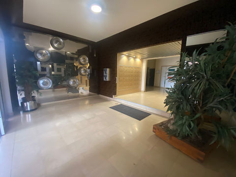 BUREAUX  COMMERCIAUX A LOUER 216M2 1937 42000 St etienne