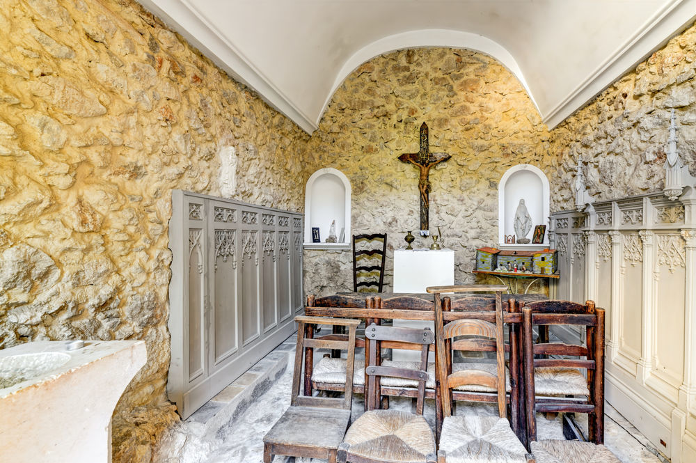 � vendre  Propri�t�/ch�teau Le Broc (06510)