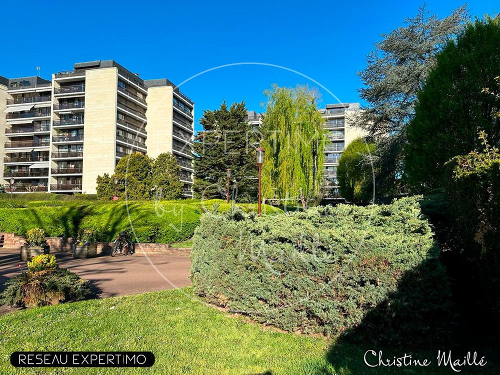 � vendre  Appartement Versailles (78000)