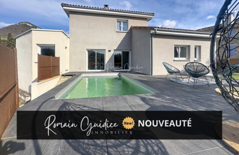   MAISON F6 145 M2 AVEC GARAGE ET PISCINE SUR TERRAIN DE 545 M2 Maison - 6 pi�ce(s) - 145 m�
