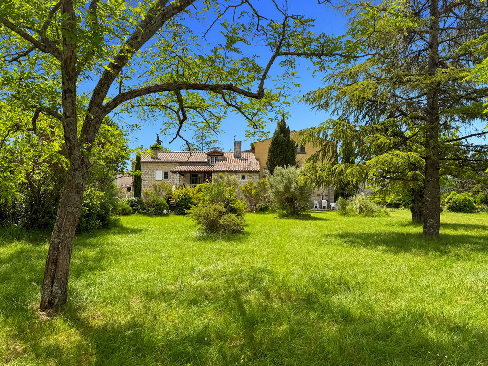 � vendre  Propri�t�/ch�teau Villeneuve-de-Berg (07170)