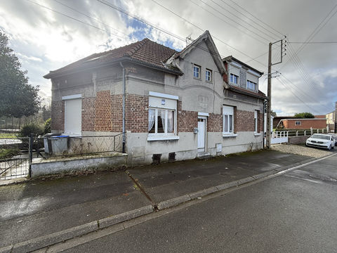   MAISON DE VILLAGE � r�nover enti�rement   84 m2 Maison - 4 pi�ce(s) - 84 m�