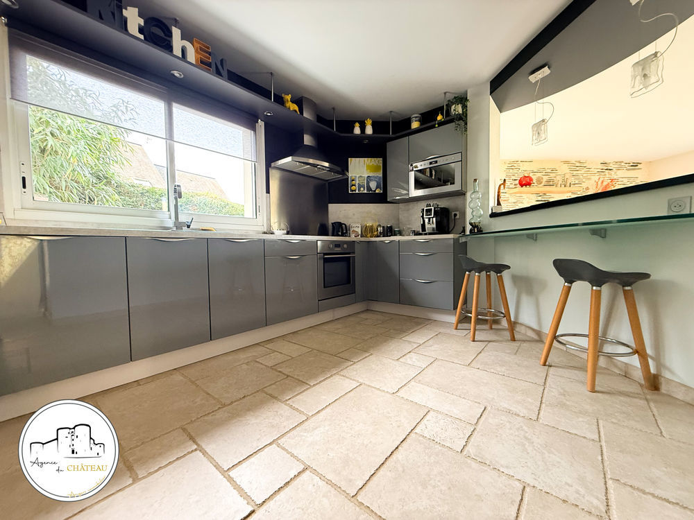 � vendre  Maison Avrill� (49240)