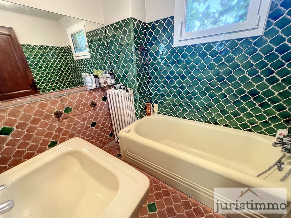 � vendre  Propri�t�/ch�teau Orange (84100)