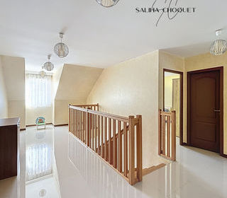  Maison � vendre 6 pi�ces 220 m�