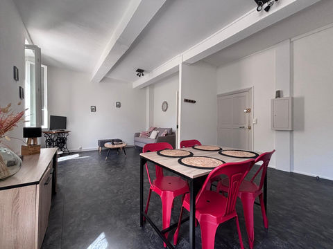   CHARMANT T2 FONTAINE DE VAUCLUSE Appartement - 2 pi�ce(s) - 40 m�