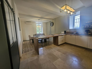  Propri�t�/ch�teau � louer 6 pi�ces 203 m�