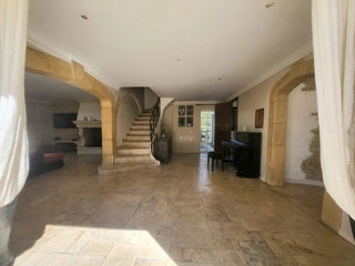  Maison � vendre 8 pi�ces 350 m�