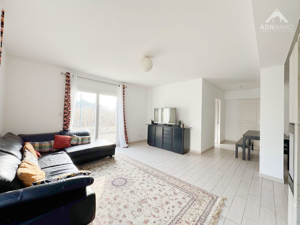 � vendre  Maison Saint-Genis-Pouilly (01630)