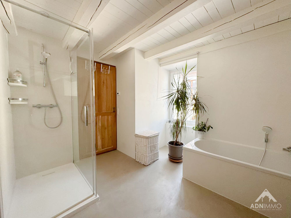 � vendre  Maison Collonges (01550)