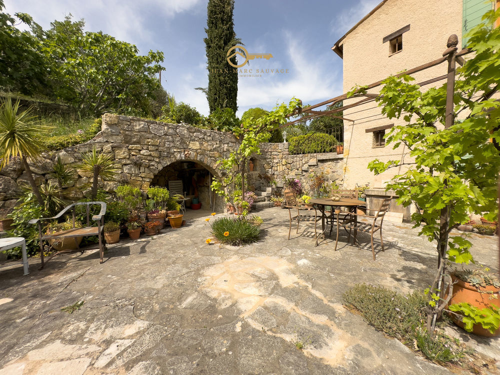 � vendre  Propri�t�/ch�teau Fayence (83440)