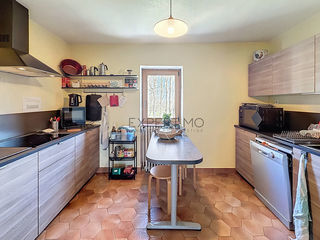  Propri�t�/ch�teau � vendre 8 pi�ces 145 m�