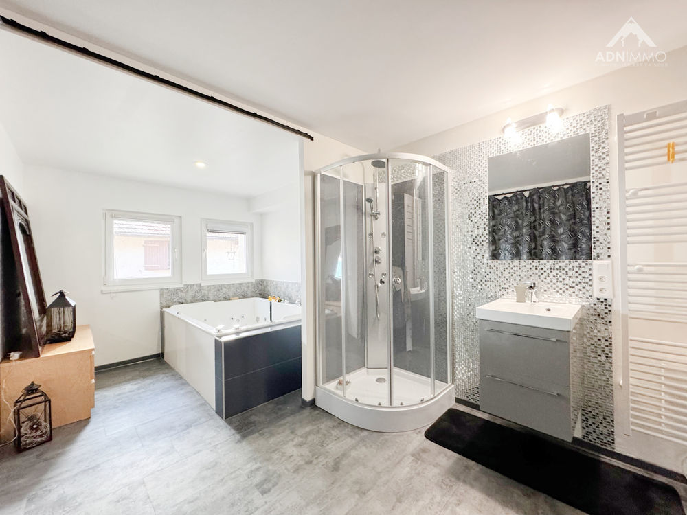 � vendre  Maison P�ron (01630)