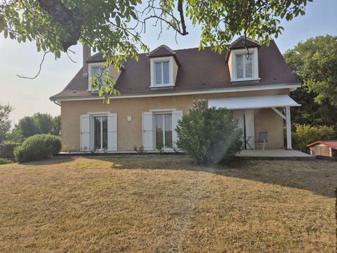   Dordogne- Montagrier - Maison � vendre 138m2 - trois chambres - piscine - terrain clos. Maison - 6 pi�ce(s) - 138 m�