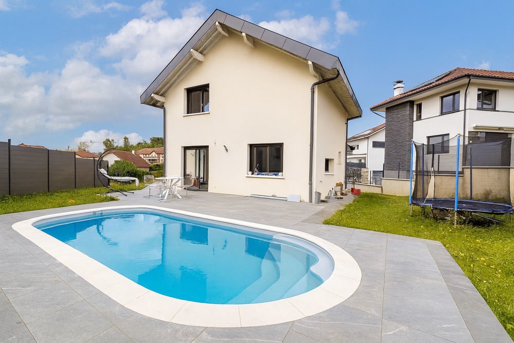 � vendre  Maison Chevry (01170)