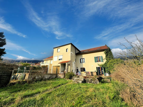   Maison 7 Pi�ces 173 m2 + Appartement T3 Maison - 7 pi�ce(s) - 173 m�