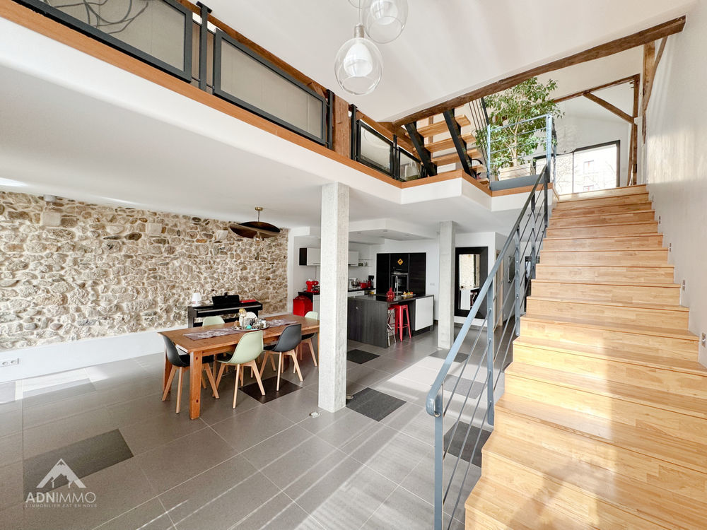 � vendre  Maison P�ron (01630)