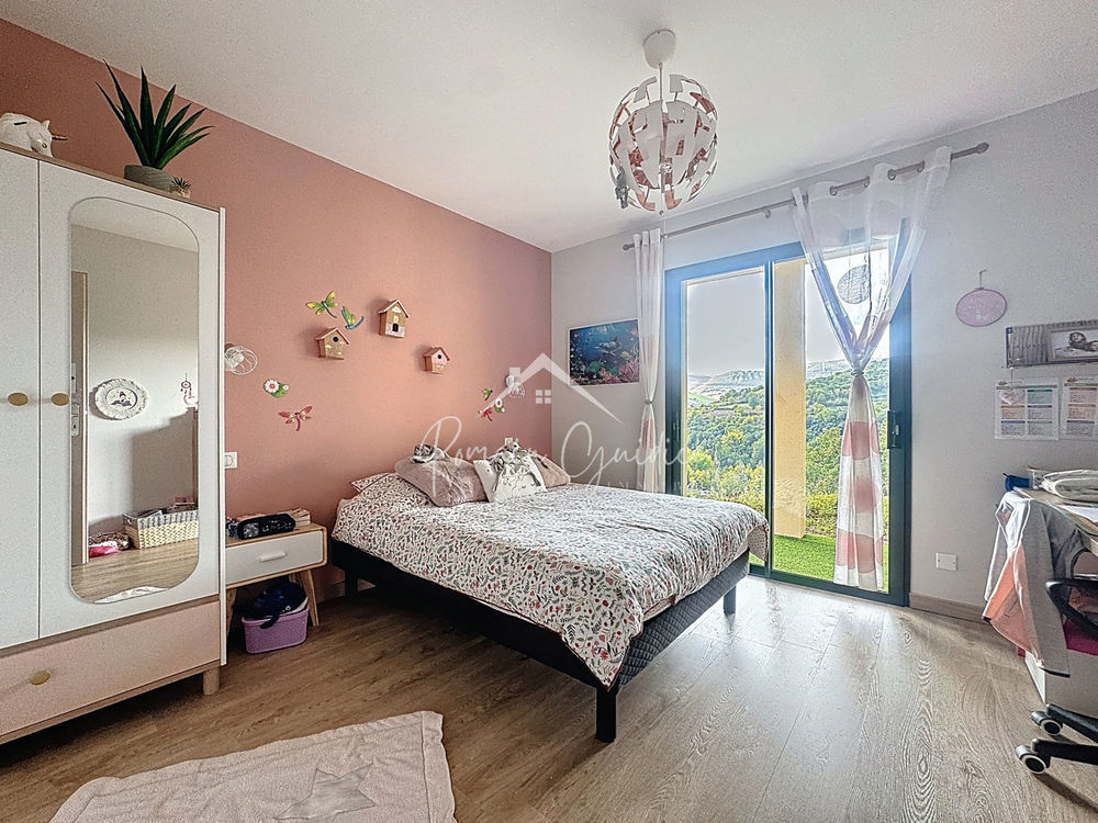 � vendre  Propri�t�/ch�teau Millau (12100)