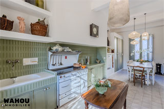  Maison � vendre 6 pi�ces 300 m�