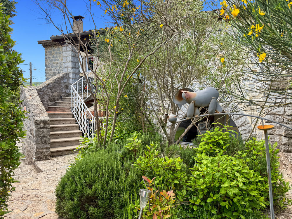 � vendre  Propri�t�/ch�teau Villeneuve-de-Berg (07170)