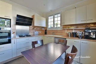  Maison � vendre 10 pi�ces 250 m�