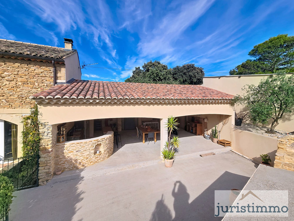 � vendre  Maison Uchaux (84100)