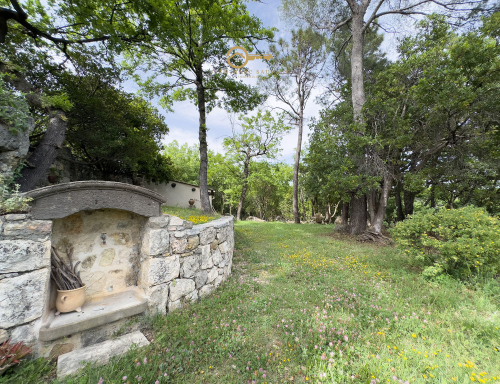 � vendre  Propri�t�/ch�teau Fayence (83440)