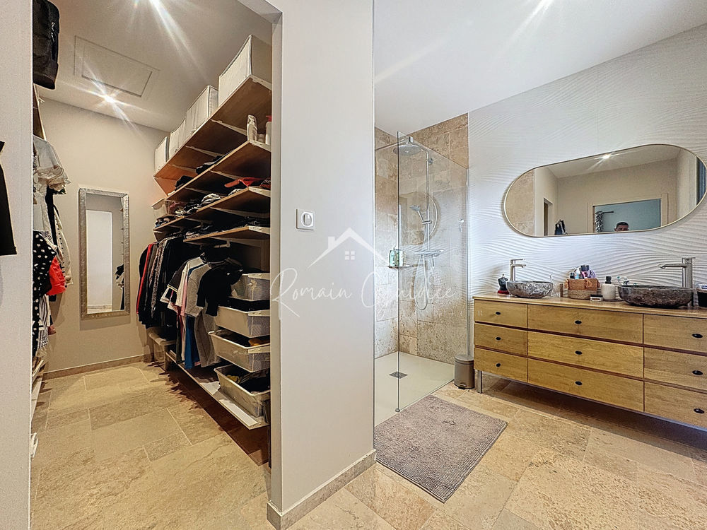 � vendre  Propri�t�/ch�teau Millau (12100)