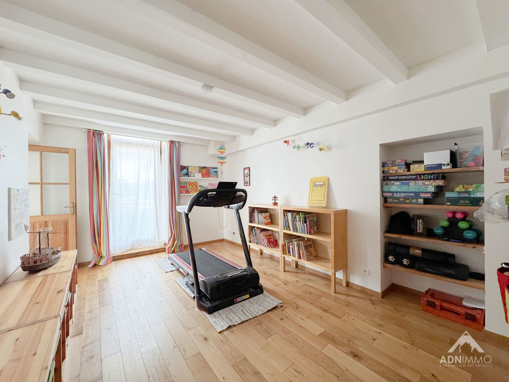 � vendre  Maison Saint-Jean-de-Gonville (01630)