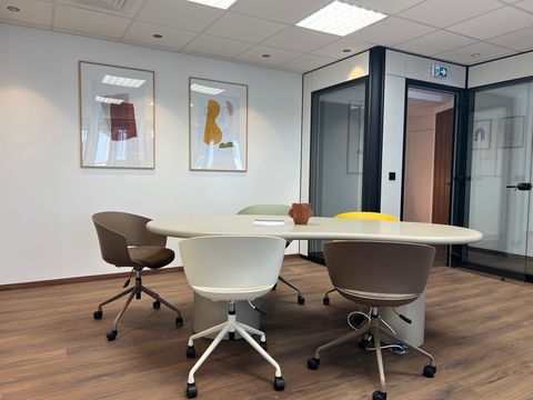 BUREAUX STANDING 80m2 CENTRE VILLE &agrave; ST LAURENT DU VAR 1980 06700 St laurent du var