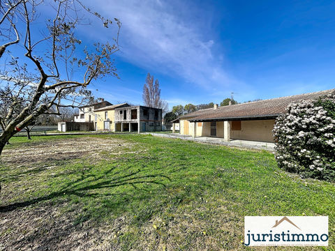   Ensemble immobilier :  ferme & maison � restaurer sur Mondragon Propri�t�/ch�teau - 8 pi�ce(s) - 247 m�