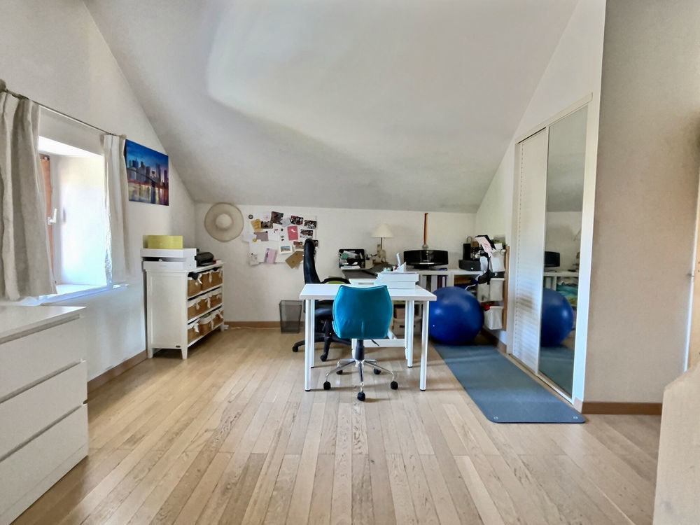 � vendre  Maison Divonne-les-Bains (01220)