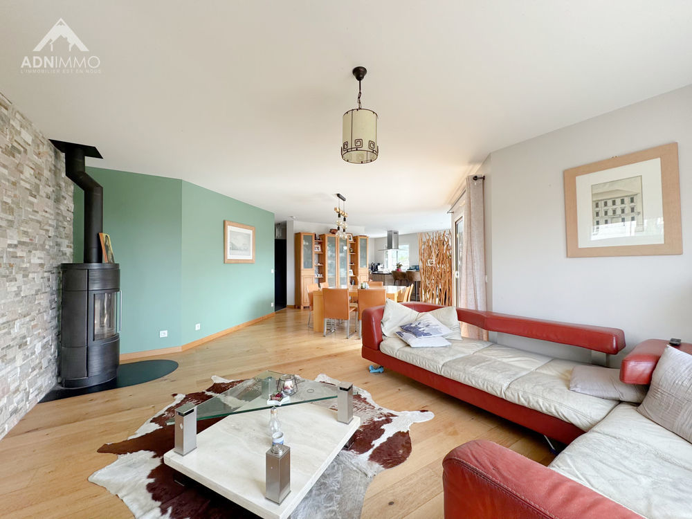 � vendre  Maison Chevry (01170)