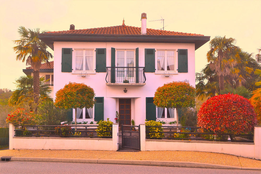 � vendre  Maison Bardos (64520)