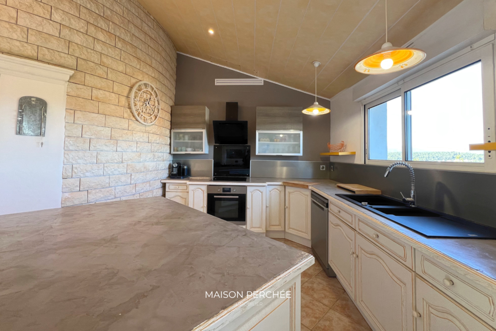 � vendre  Maison Carc�s (83570)