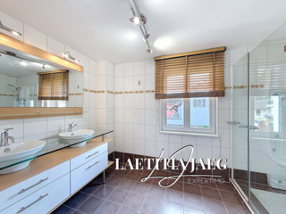  Appartement � vendre 3 pi�ces 133 m�