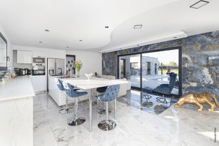  Maison � vendre 10 pi�ces 310 m�