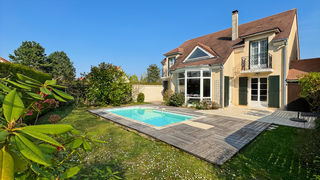  Maison � vendre 7 pi�ces 180 m�