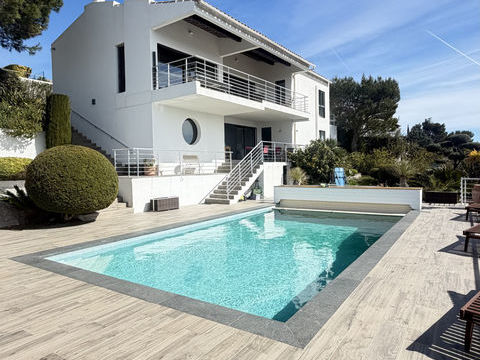   MAISON D'ARCHITECTE CONTEMPORAINE Maison - 8 pi�ce(s) - 280 m�