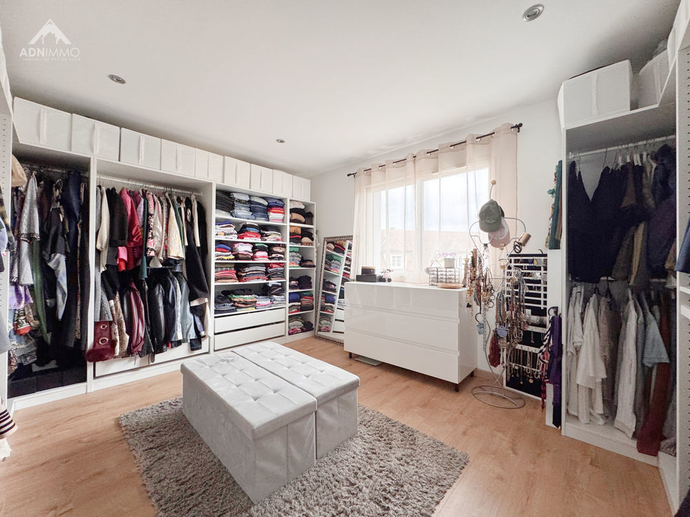 � vendre  Maison Saint-Jean-de-Gonville (01630)