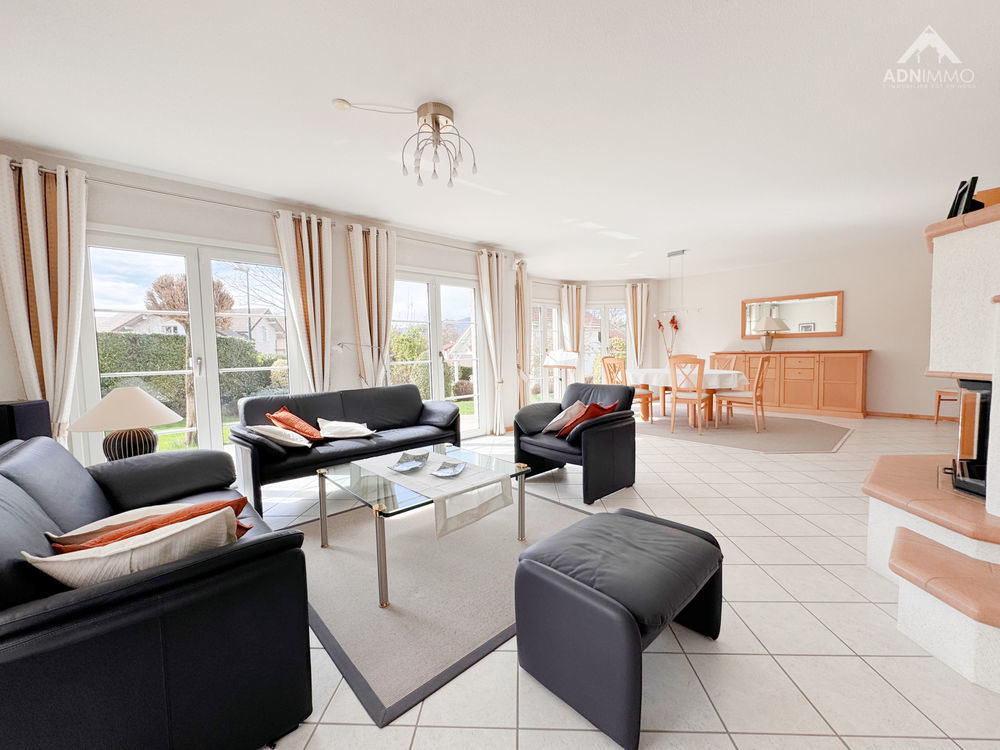 � vendre  Maison Saint-Genis-Pouilly (01630)