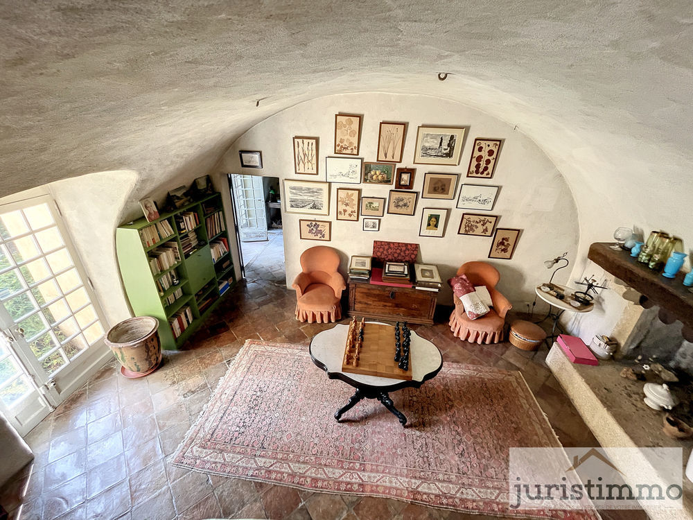 � vendre  Propri�t�/ch�teau Orange (84100)