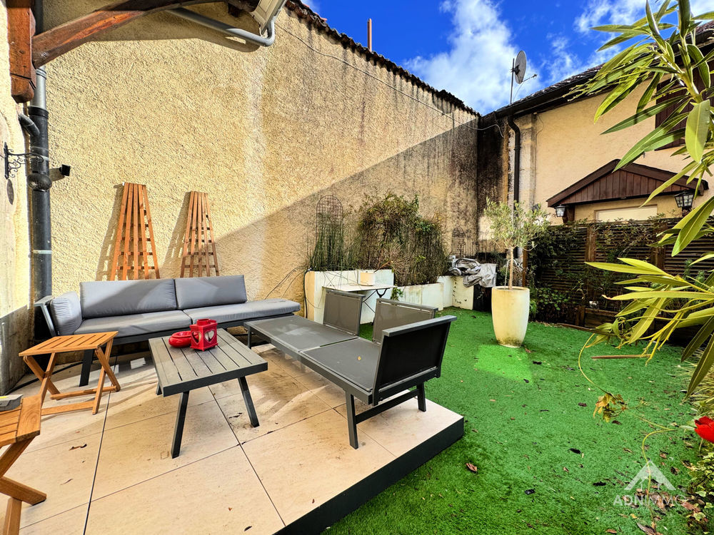 � vendre  Maison P�ron (01630)