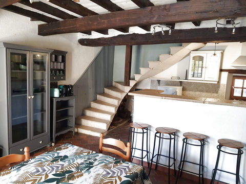   Maison de caract�re situ�e � PRECY -LE - SEC  (89440 ) au prix de 82 500 � F.A.I. Maison - 3 pi�ce(s) - 68 m�