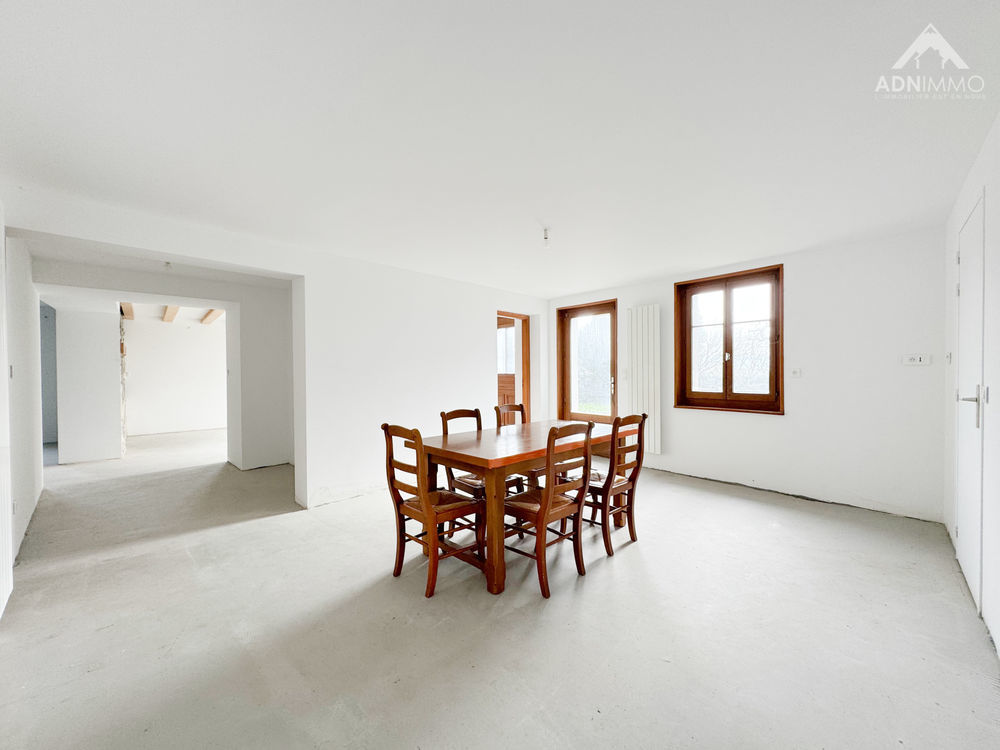 � vendre  Maison Saint-Jean-de-Gonville (01630)