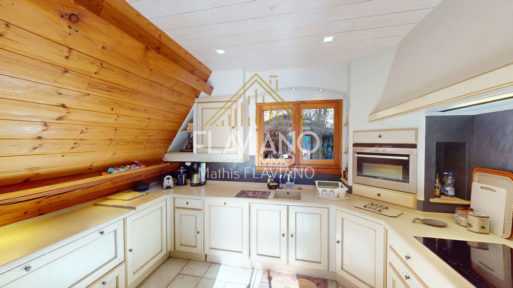 � vendre  Maison Uvernet-Fours (04400)